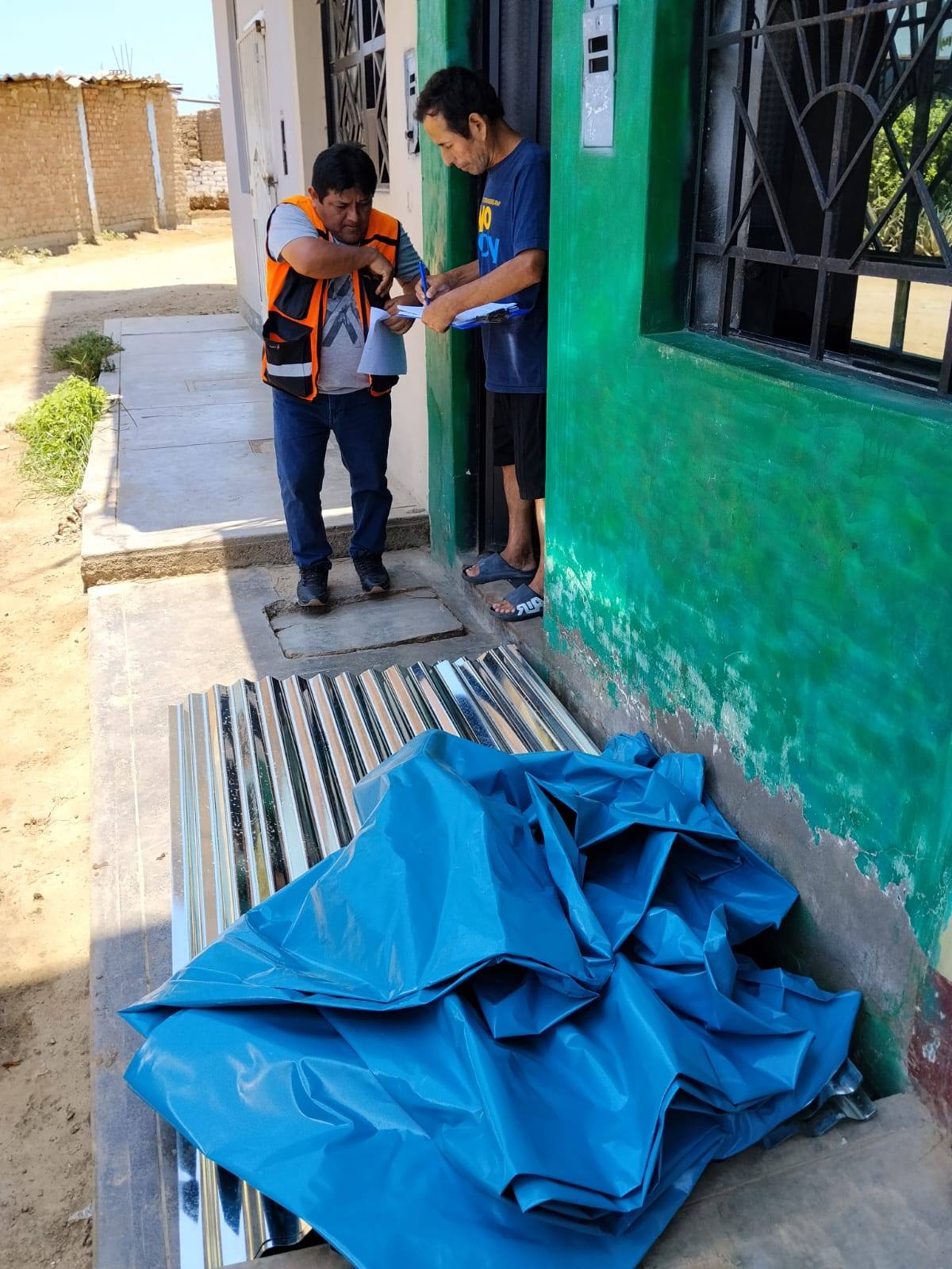 📢🤝ENTREGA DE CALAMINAS Y PLÁSTICOS ANTE SITUACIONES DE EMERGENCIA